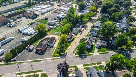 Tiny photo for 410 Stark Avenue, Sycamore, IL 60178 (MLS # 12474798)