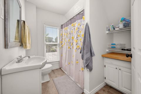 Tiny photo for 410 Stark Avenue, Sycamore, IL 60178 (MLS # 12474798)