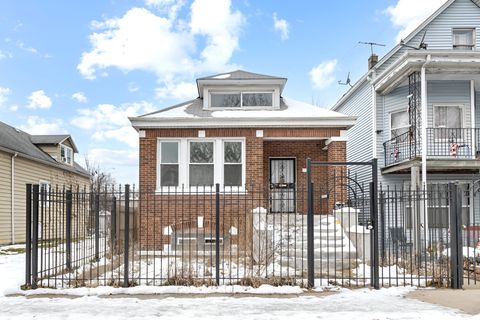 Tiny photo for 8528 S Escanaba Avenue, Chicago, IL 60617 (MLS # 12533812)
