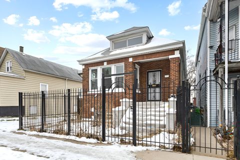Photo of 8528 S Escanaba Avenue, Chicago, IL 60617 (MLS # 12533812)
