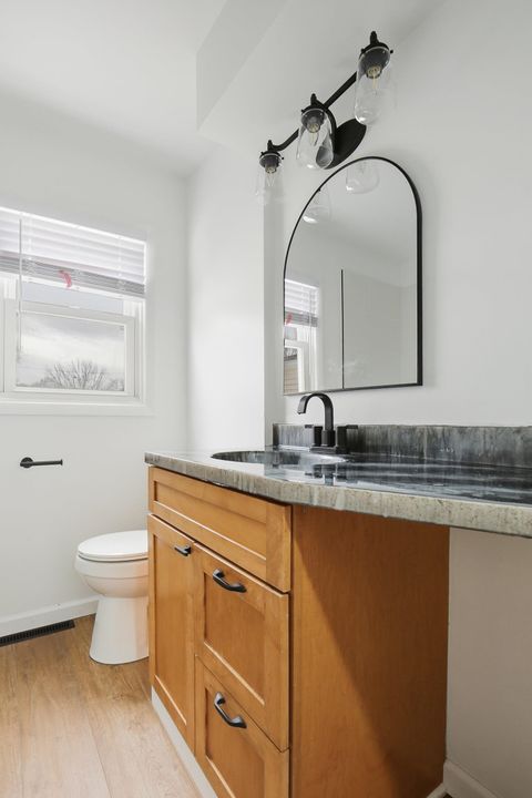 Tiny photo for 4708 26 Avenue, Moline, IL 61265 (MLS # 100000061)