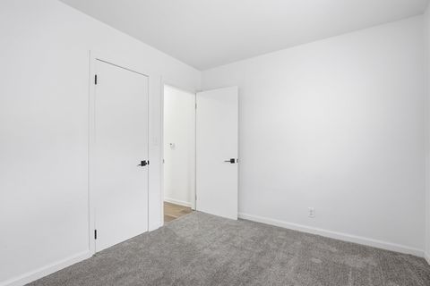 Tiny photo for 4708 26 Avenue, Moline, IL 61265 (MLS # 100000061)