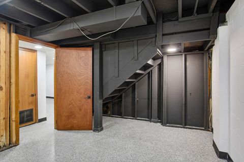 Tiny photo for 4708 26 Avenue, Moline, IL 61265 (MLS # 100000061)