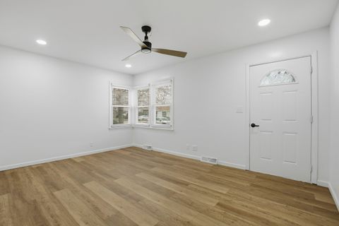 Tiny photo for 4708 26 Avenue, Moline, IL 61265 (MLS # 100000061)