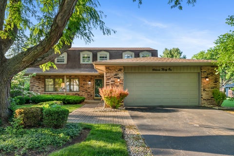 Photo of 1131 Laureli Circle, Naperville, IL 60540 (MLS # 12694133)