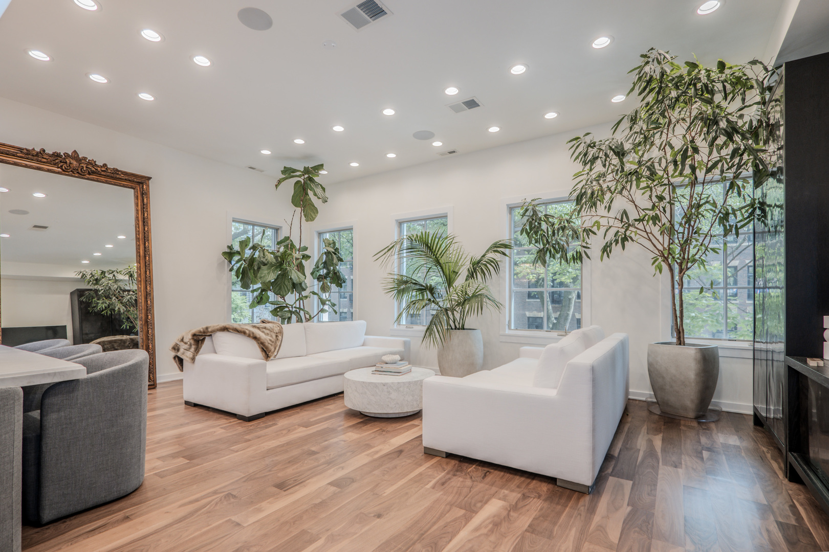 22 E Elm Street PH