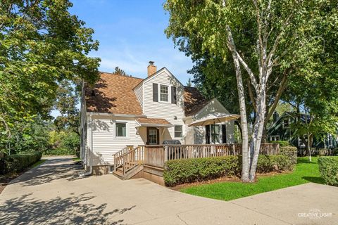 Tiny photo for 617 Horne Street, St. Charles, IL 60174 (MLS # 12487310)