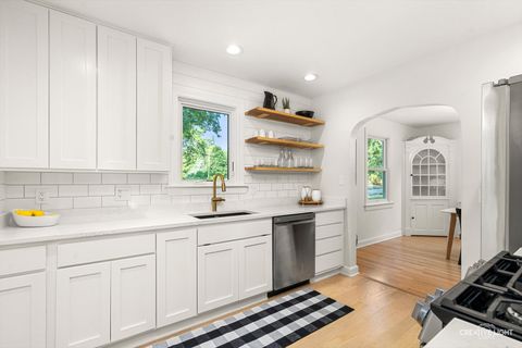 Tiny photo for 617 Horne Street, St. Charles, IL 60174 (MLS # 12487310)