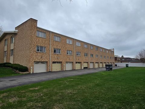 Tiny photo for 9637 S Keeler Avenue #1E, Oak Lawn, IL 60453 (MLS # 12620258)