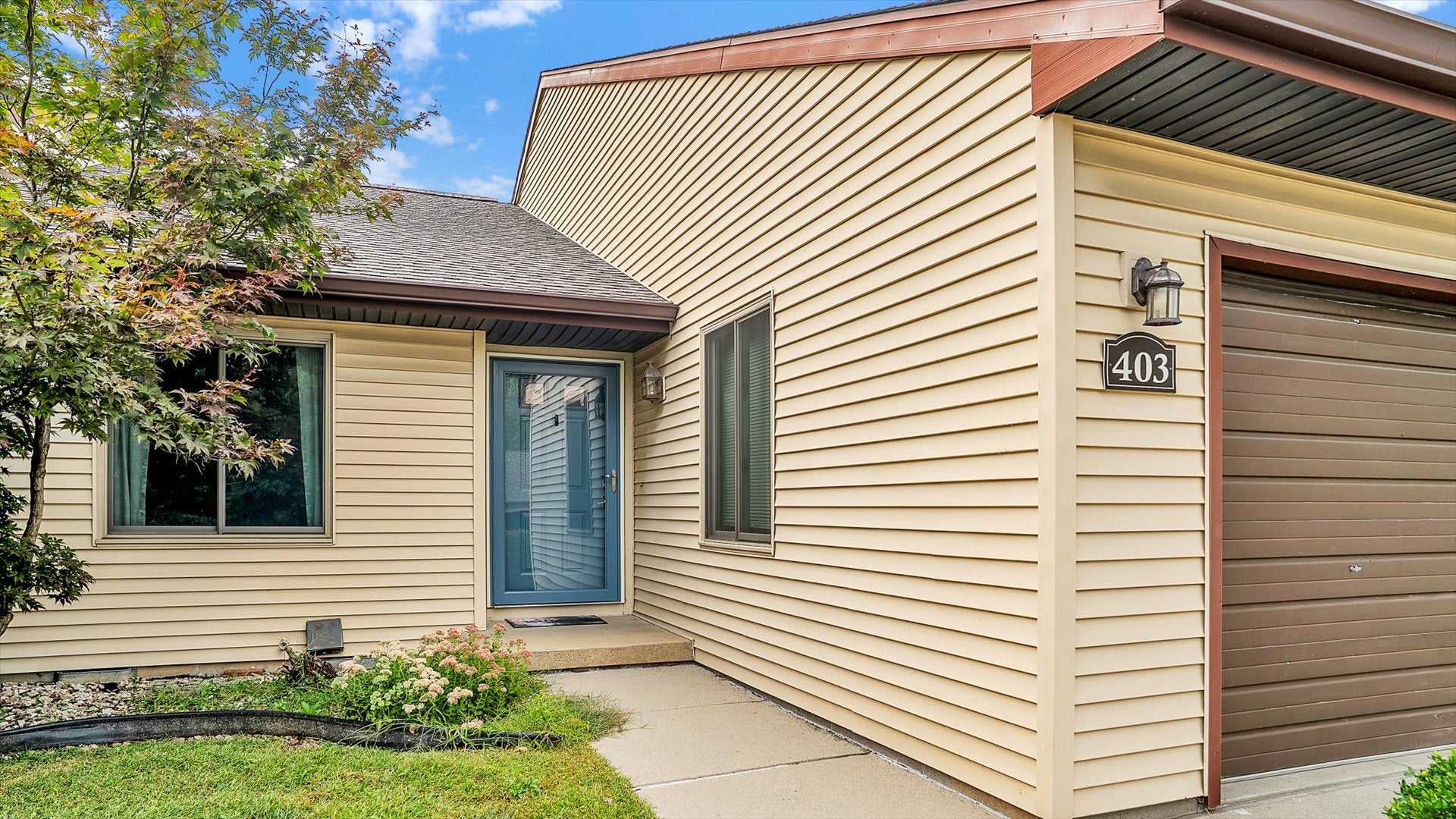 403 Clearwater Drive 403
