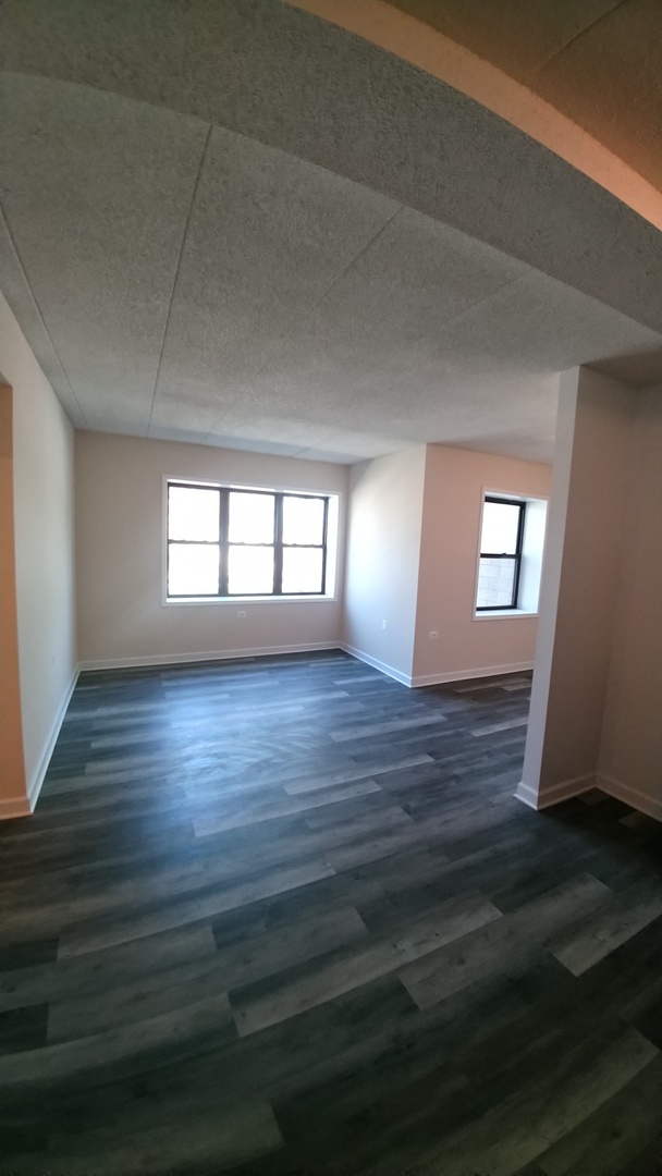 4752 S Wabash Avenue 205