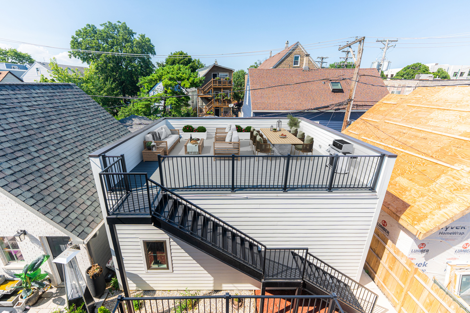 2218 W Oakdale Avenue