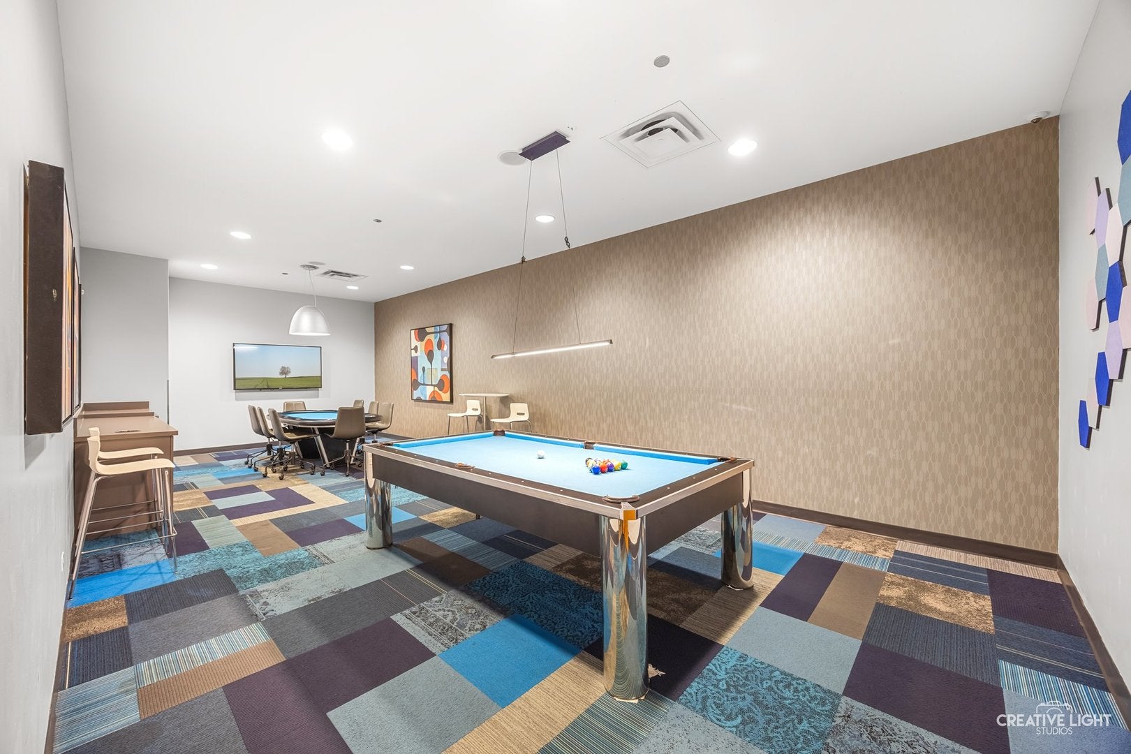 204 N Park Dr, Chicago, IL, 60601, USA, 3 Bedrooms Bedrooms, ,4 BathroomsBathrooms,Condo,Contingent,204 N Park Dr,12642152