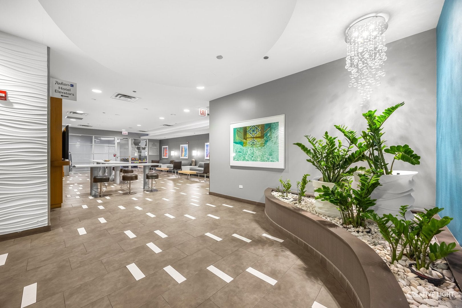 204 N Park Dr, Chicago, IL, 60601, USA, 3 Bedrooms Bedrooms, ,4 BathroomsBathrooms,Condo,Contingent,204 N Park Dr,12642152