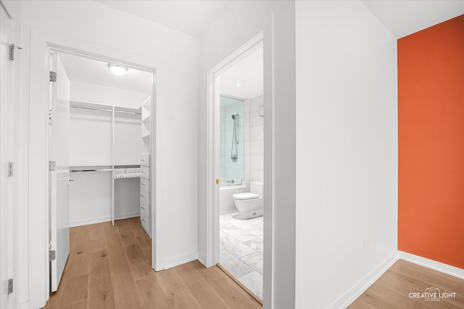 204 N Park Dr, Chicago, IL, 60601, USA, 3 Bedrooms Bedrooms, ,4 BathroomsBathrooms,Condo,Contingent,204 N Park Dr,12642152