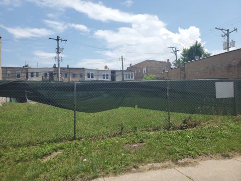3843 S Giles Avenue Chicago IL 60616