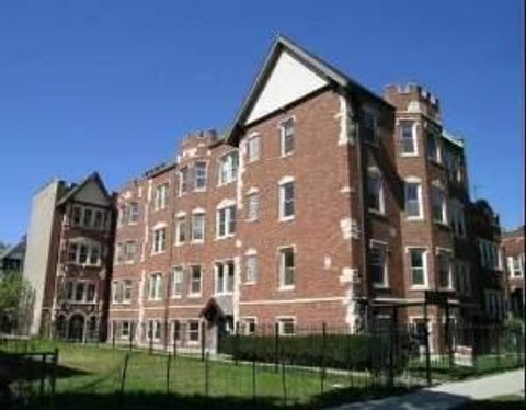 2440 N HAMLIN Avenue 2B Chicago IL 60647