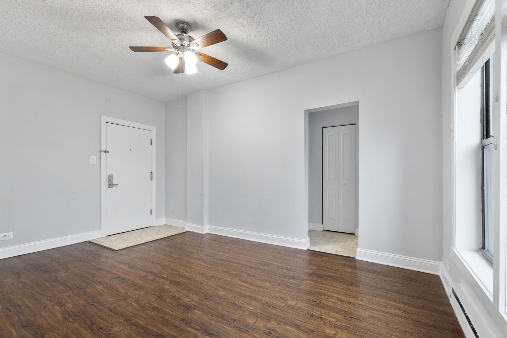 4520 N CLARENDON Avenue 608