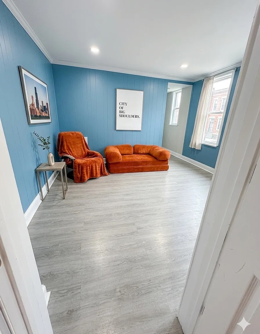 1812 W Erie Street 2