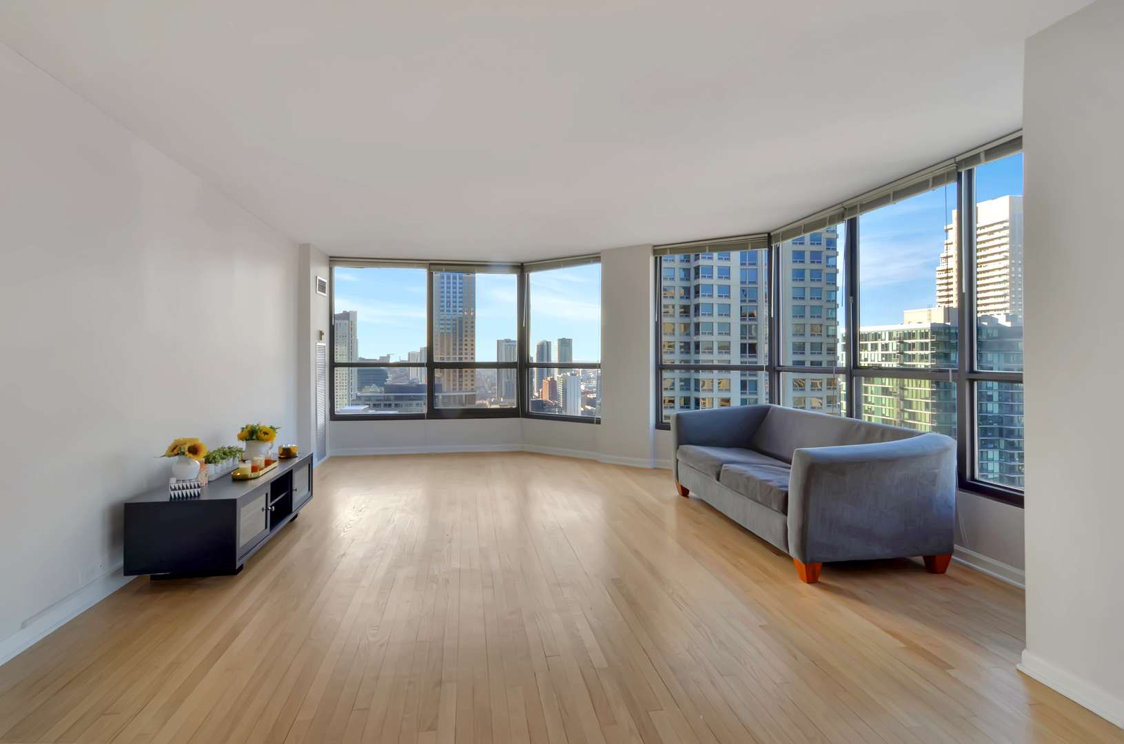 405 N WABASH Avenue 3203