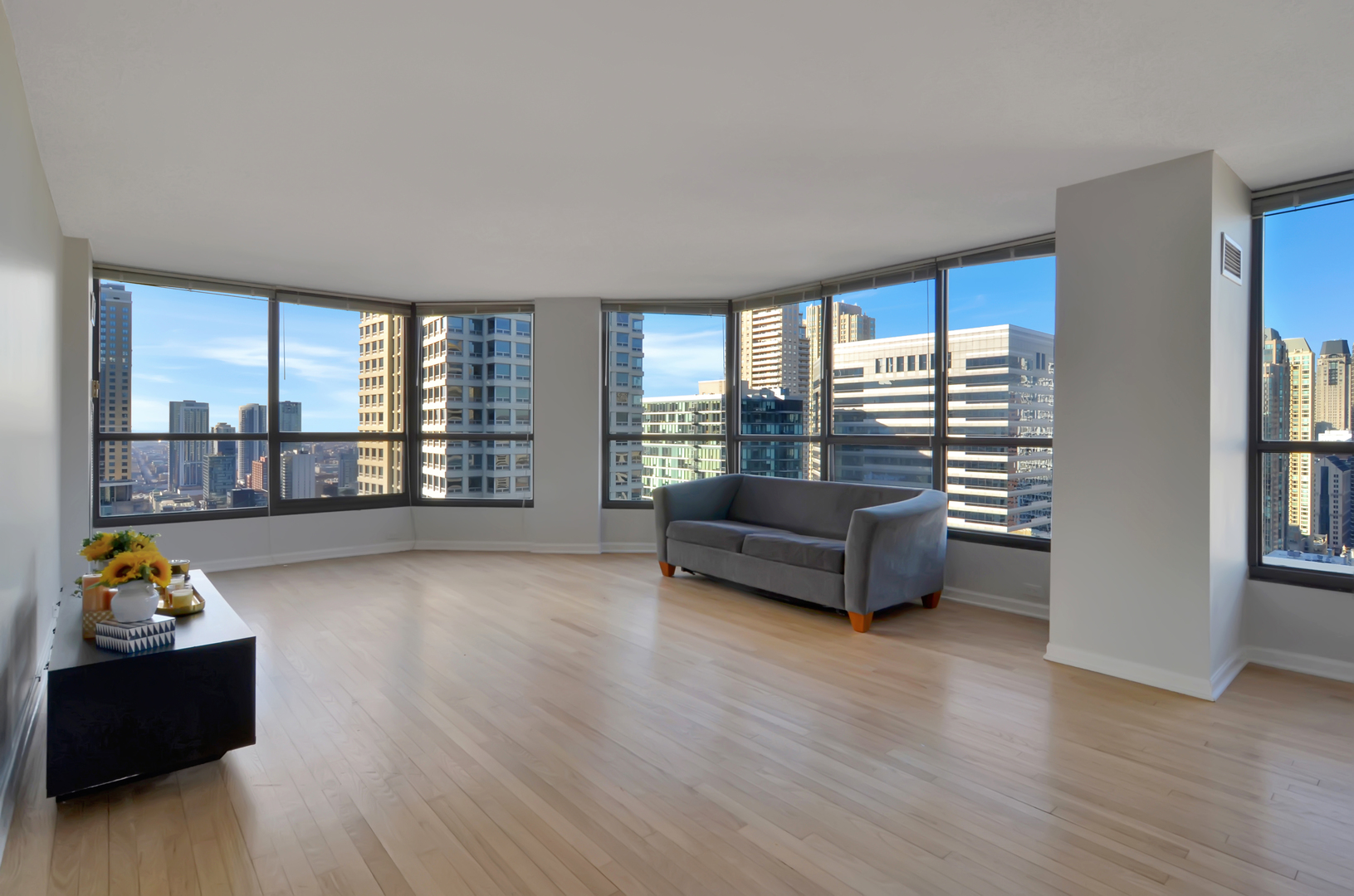 405 N WABASH Avenue 3203