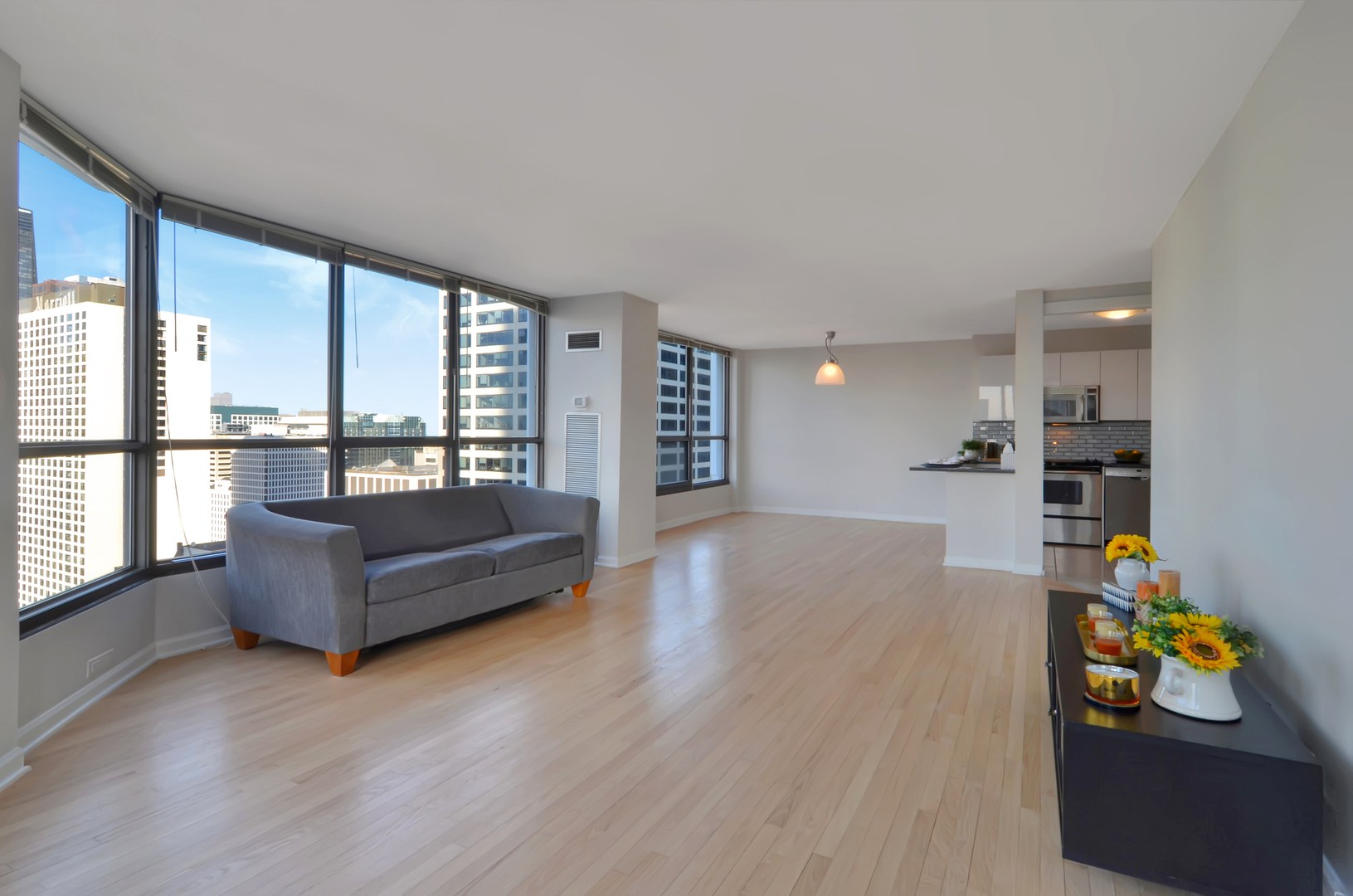405 N WABASH Avenue 3203