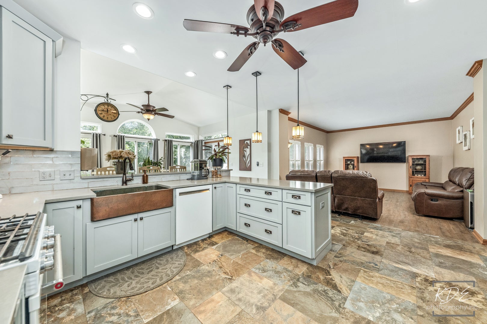 1829 Thornapple Way