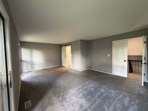 Tiny photo for 800 Oregon Trail, Roselle, IL 60172 (MLS # 12694818)