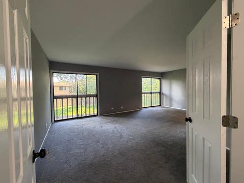 Tiny photo for 800 Oregon Trail, Roselle, IL 60172 (MLS # 12694818)