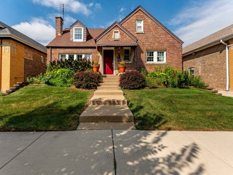 Photo of 1834 Wenonah Avenue, Berwyn, IL 60402 (MLS # 12756335)