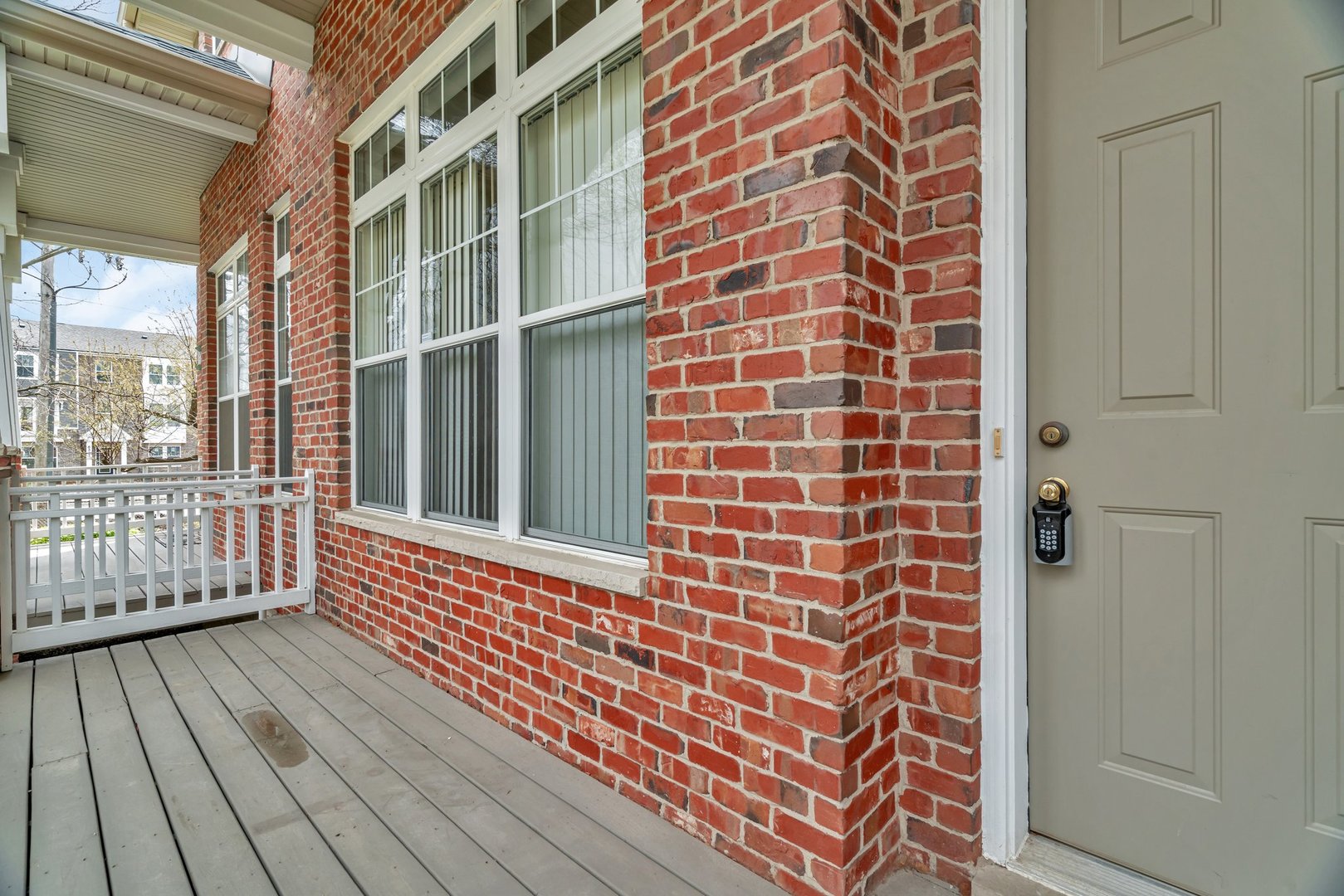 1109 Longwood Drive