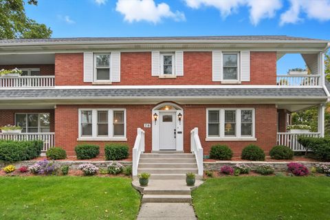 718 S WASHINGTON Avenue Park Ridge IL 60068