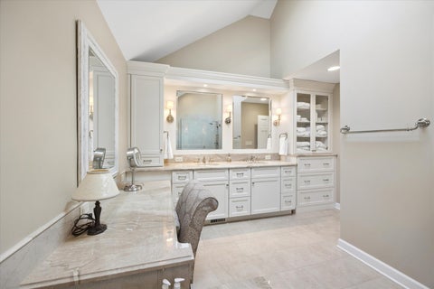 Tiny photo for 344 Hambletonian Drive, Oak Brook, IL 60523 (MLS # 12784323)