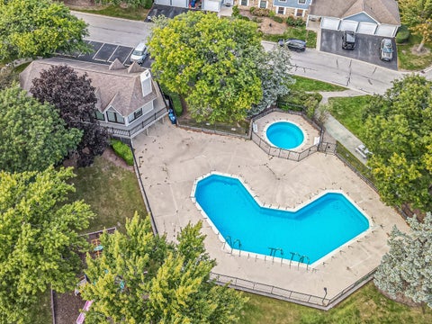 Tiny photo for 309 Maplewood Court #D1, Schaumburg, IL 60193 (MLS # 12772870)