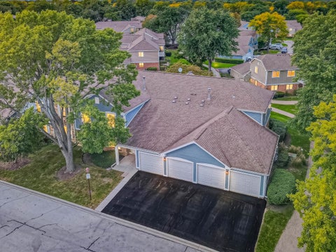 Tiny photo for 309 Maplewood Court #D1, Schaumburg, IL 60193 (MLS # 12772870)