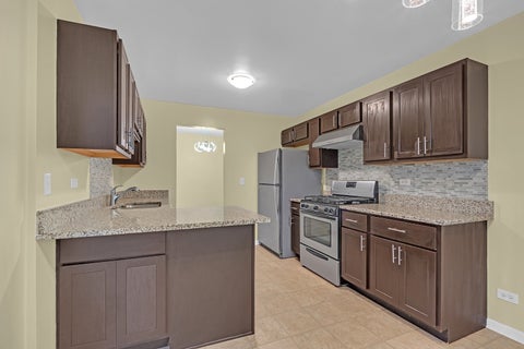 Tiny photo for 309 Maplewood Court #D1, Schaumburg, IL 60193 (MLS # 12772870)