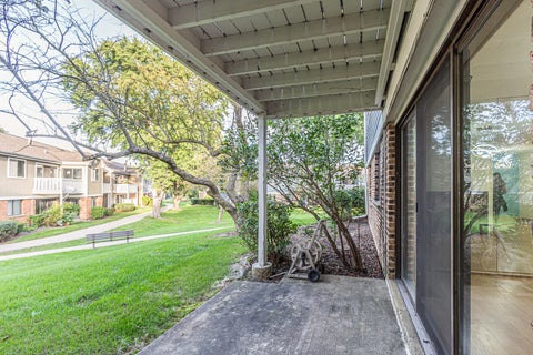 Tiny photo for 309 Maplewood Court #D1, Schaumburg, IL 60193 (MLS # 12772870)