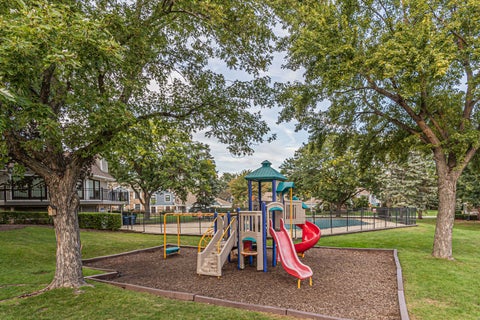 Tiny photo for 309 Maplewood Court #D1, Schaumburg, IL 60193 (MLS # 12772870)