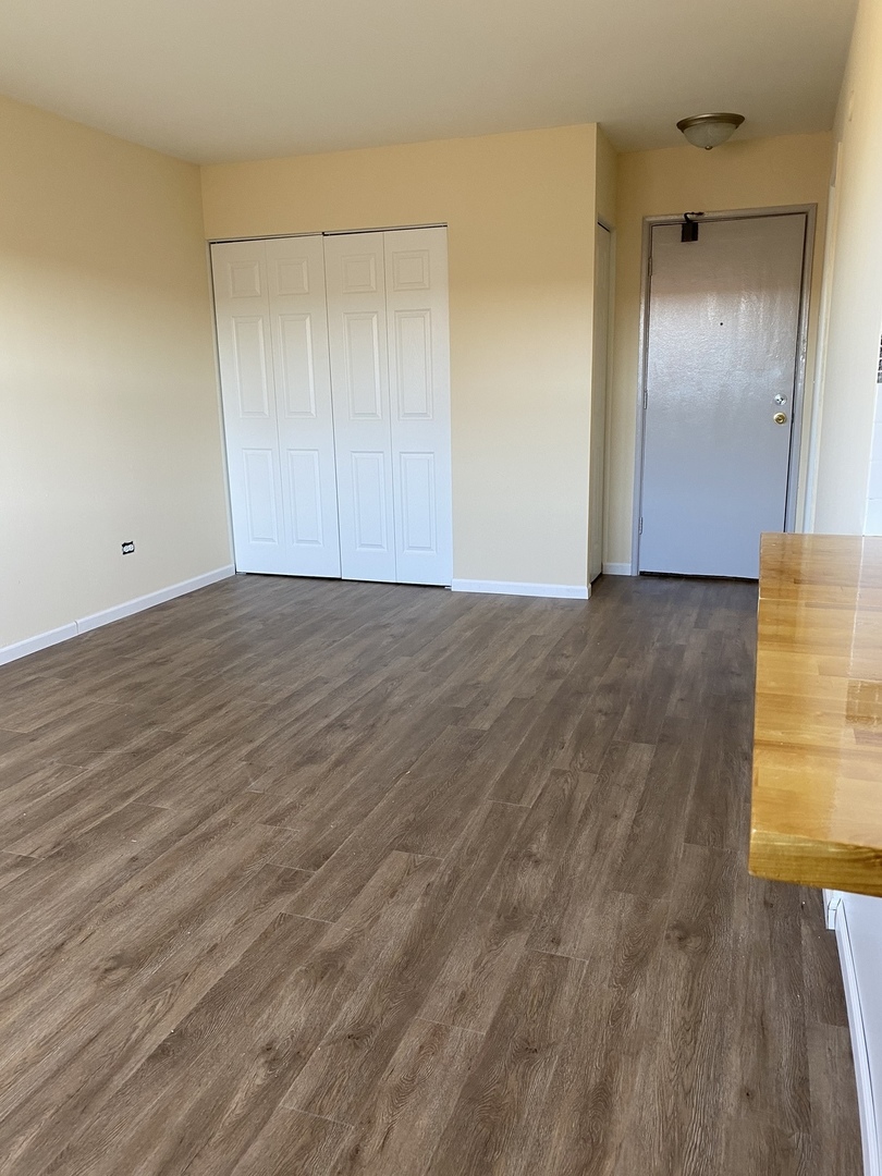 6030 N KENMORE Avenue 412