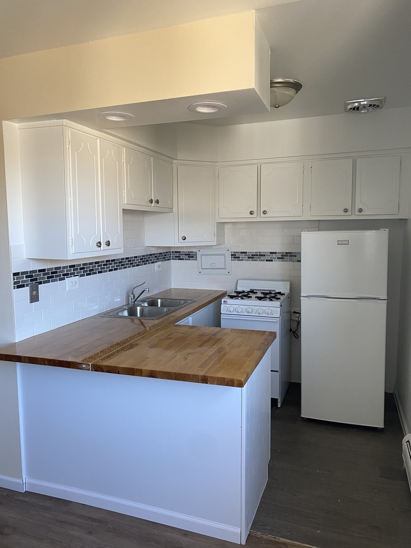 6030 N KENMORE Avenue 412