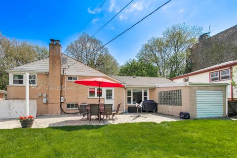 Tiny photo for 8922 Ewing Avenue, Evanston, IL 60203 (MLS # 12635397)