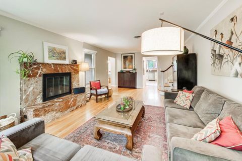 Tiny photo for 8922 Ewing Avenue, Evanston, IL 60203 (MLS # 12635397)