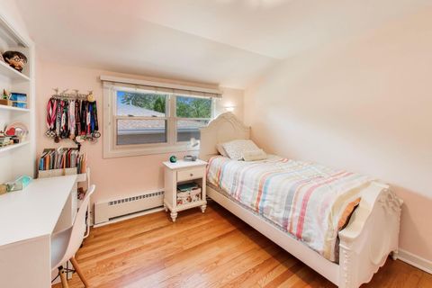 Tiny photo for 8922 Ewing Avenue, Evanston, IL 60203 (MLS # 12635397)