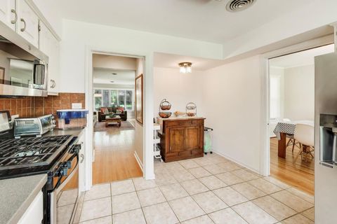 Tiny photo for 8922 Ewing Avenue, Evanston, IL 60203 (MLS # 12635397)