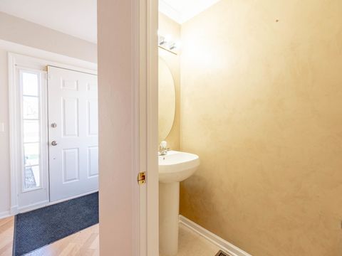 Tiny photo for 5713 Fieldstone Trail, McHenry, IL 60050 (MLS # 12607007)