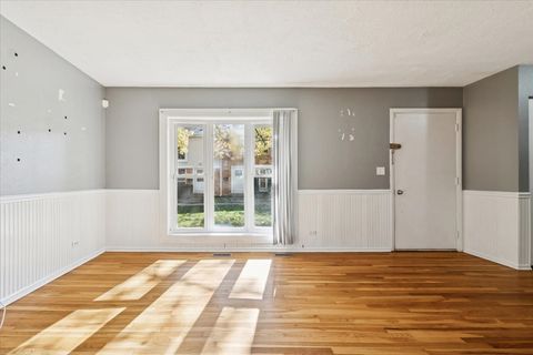 Tiny photo for 2074 Essex Court #2074, Streamwood, IL 60107 (MLS # 12295501)