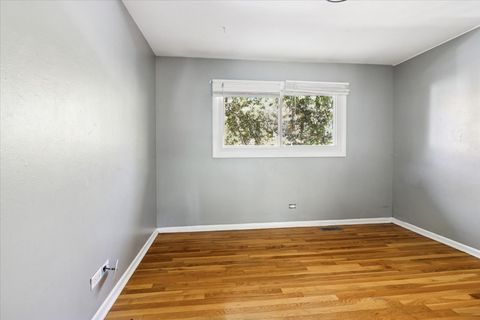 Tiny photo for 2074 Essex Court #2074, Streamwood, IL 60107 (MLS # 12295501)