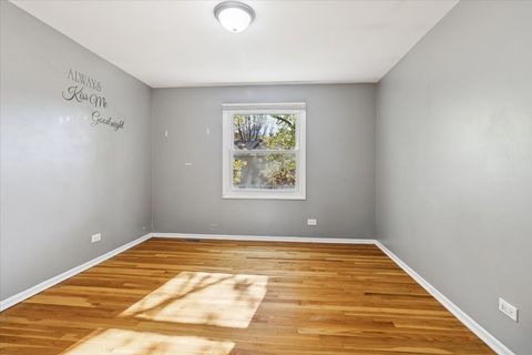 Tiny photo for 2074 Essex Court #2074, Streamwood, IL 60107 (MLS # 12295501)