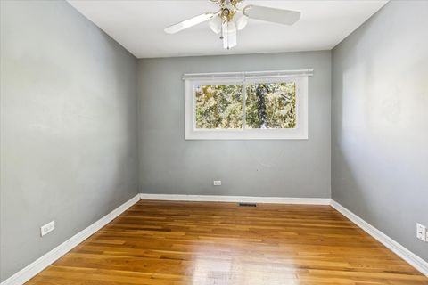 Tiny photo for 2074 Essex Court #2074, Streamwood, IL 60107 (MLS # 12295501)