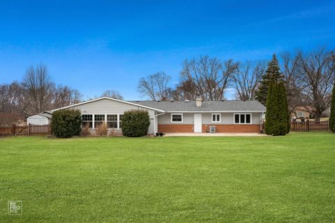 Tiny photo for 835 Bryn Mawr Avenue, Bartlett, IL 60103 (MLS # 12587841)